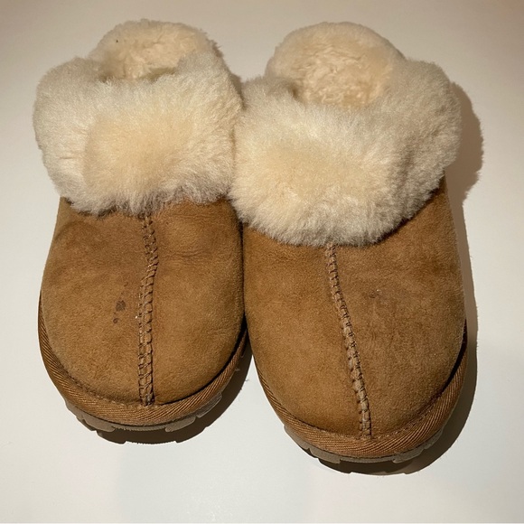 KIRKLAND SIGNATURE UGGS - Picture 2 of 4